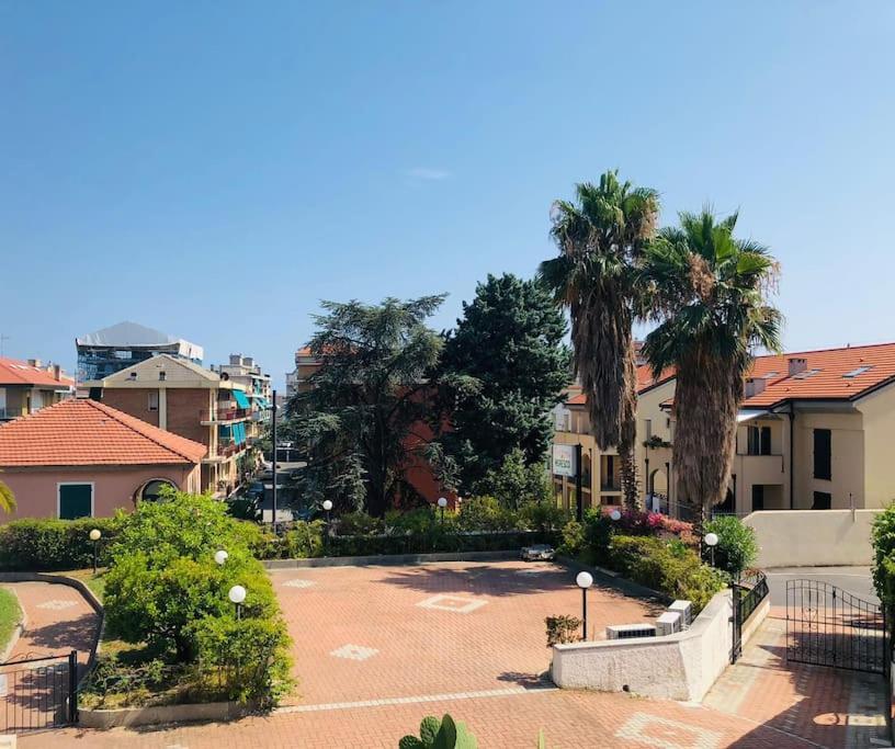 Appartamento Pietra Ligure - Essential With Swimming Pool Esterno foto